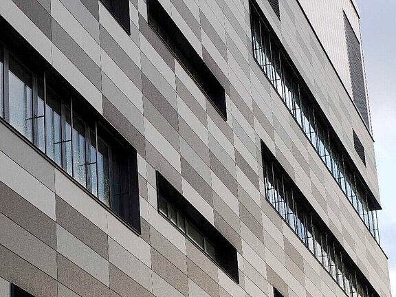 csm_Technikums-und-Laborgebauude_2b149969c2.jpg